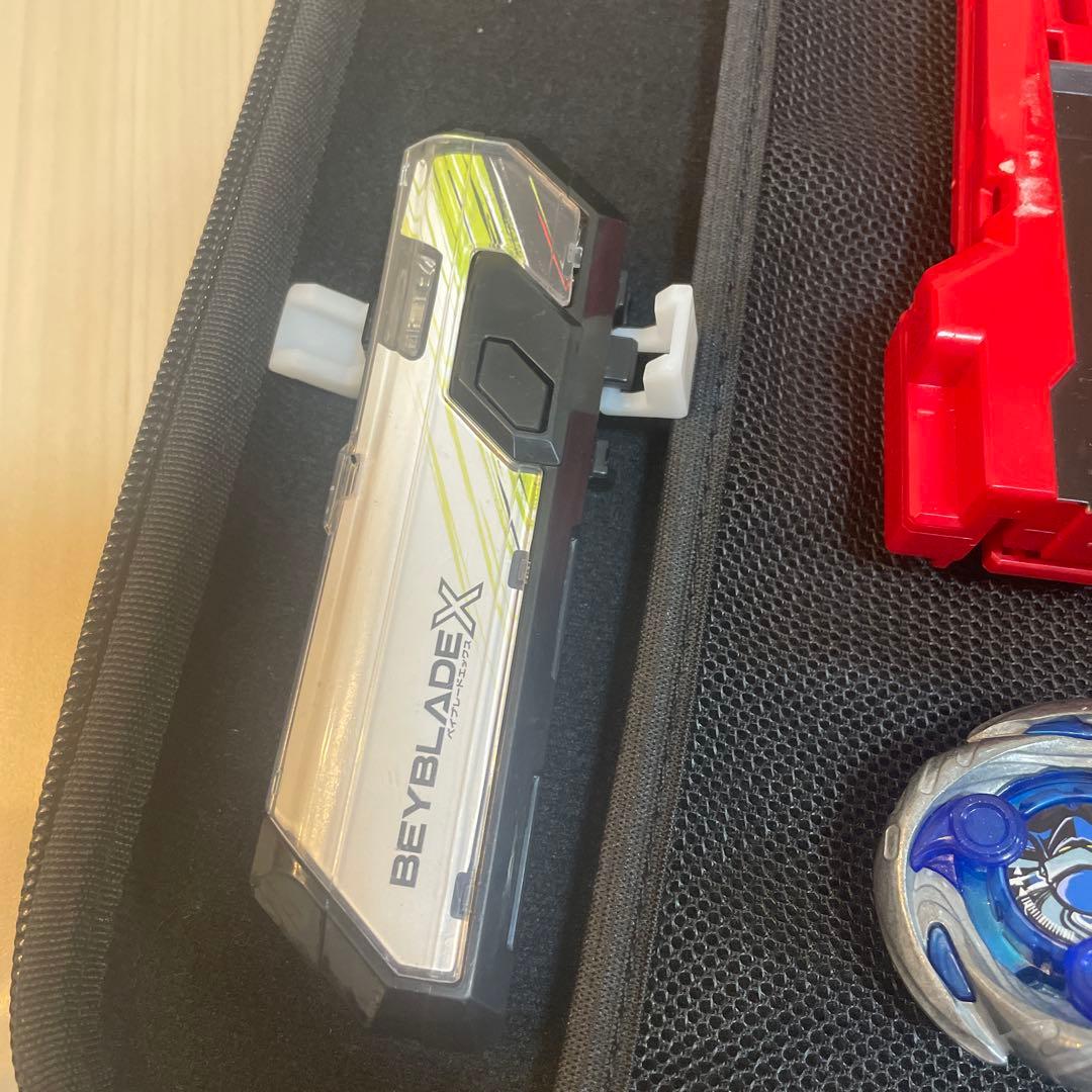ベイブレードセット（発射器付き）