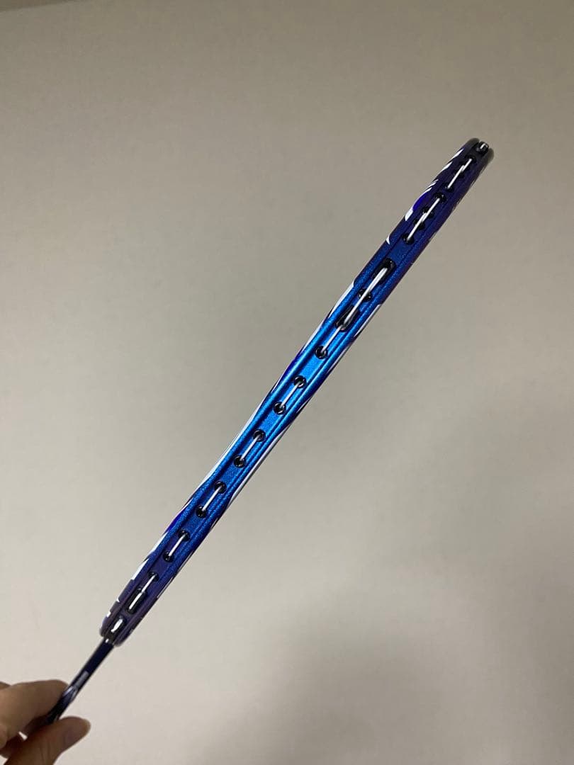 YONEX アストロクス100zz （廃盤）4u5