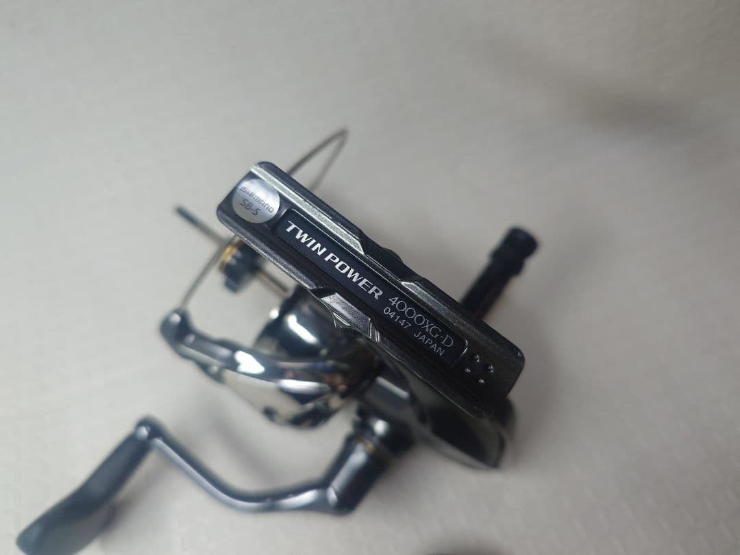 シマノ　「20ツインパワー　4000XG　スプール無し」SHIMANO