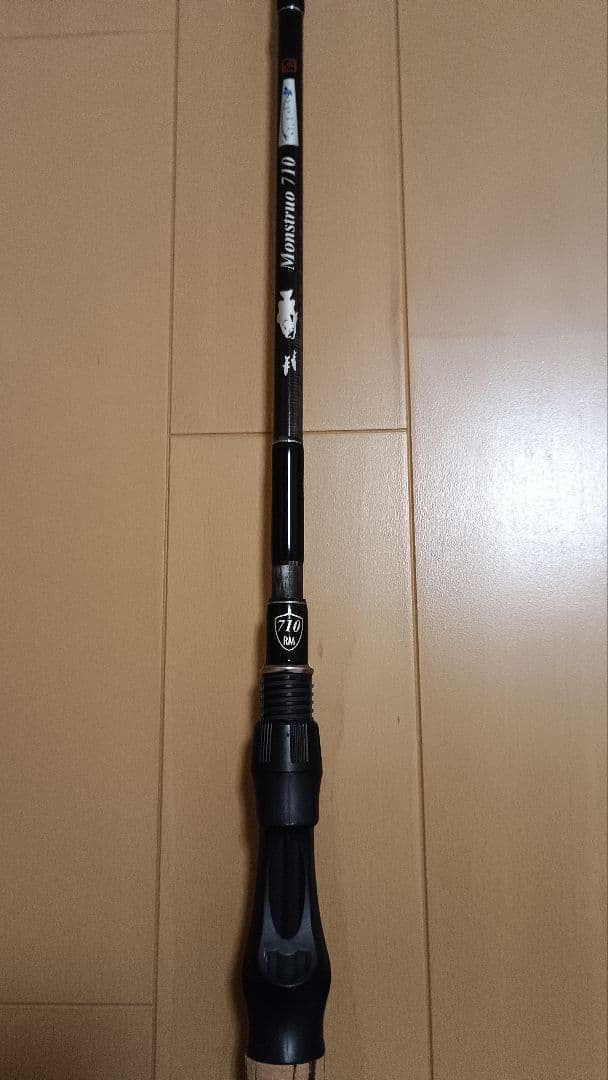 ツララ　モンストロ710 チタンモデル