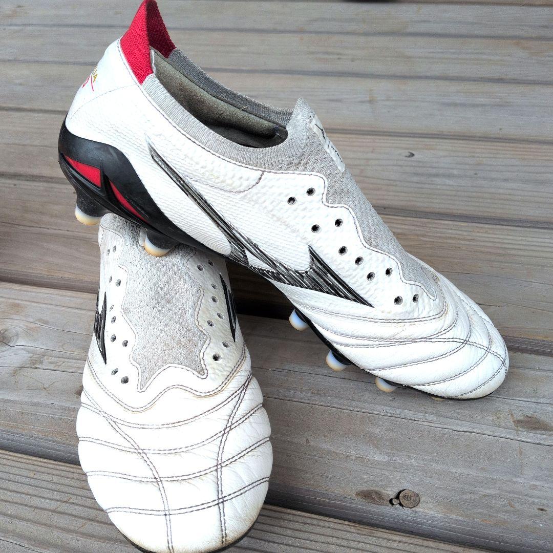 Mizuno Morelia Neo IVβ　サッカーシューズ　25.5