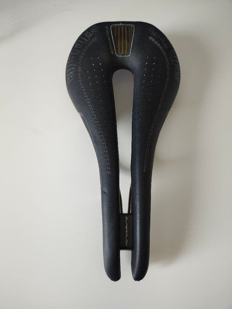 サドル　selle italia novus・スーパーフロー・エンデュランス