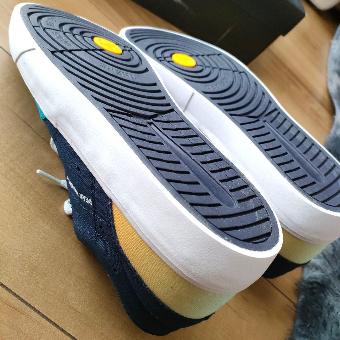 新品　未用　メンス鞋　NIKE　28.5