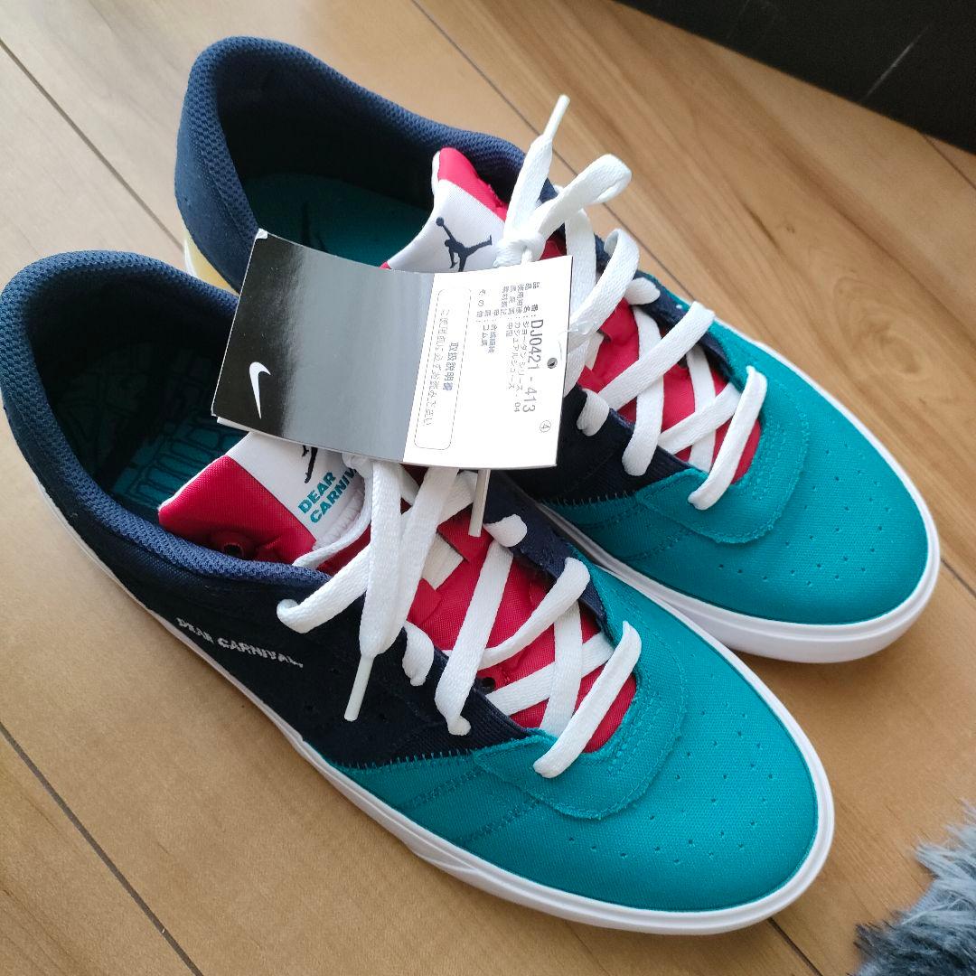新品　未用　メンス鞋　NIKE　28.5