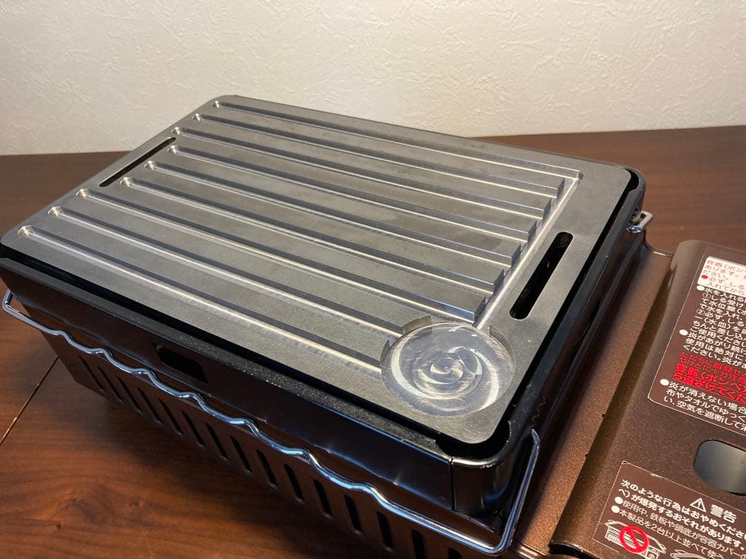 鉄板とリフター2本です炉ばた焼器 炙りや対応28×18cm 傾斜油溝 9mm鉄板