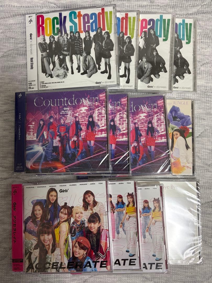 Girls2 ペンライトCD特典ブックカレンダートレカ　フォトブックうちわケース