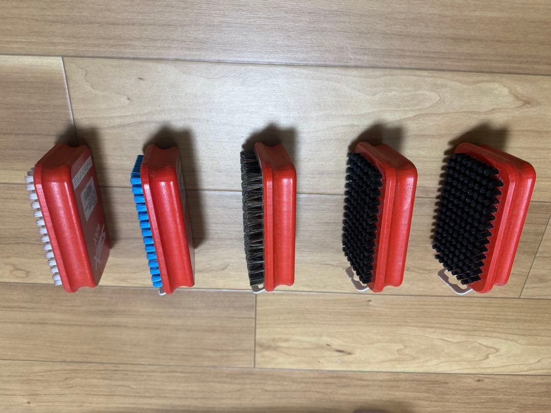 SWIX スキー用ワックスとブラシセット　スウィックス　　　スキー　スノーボード