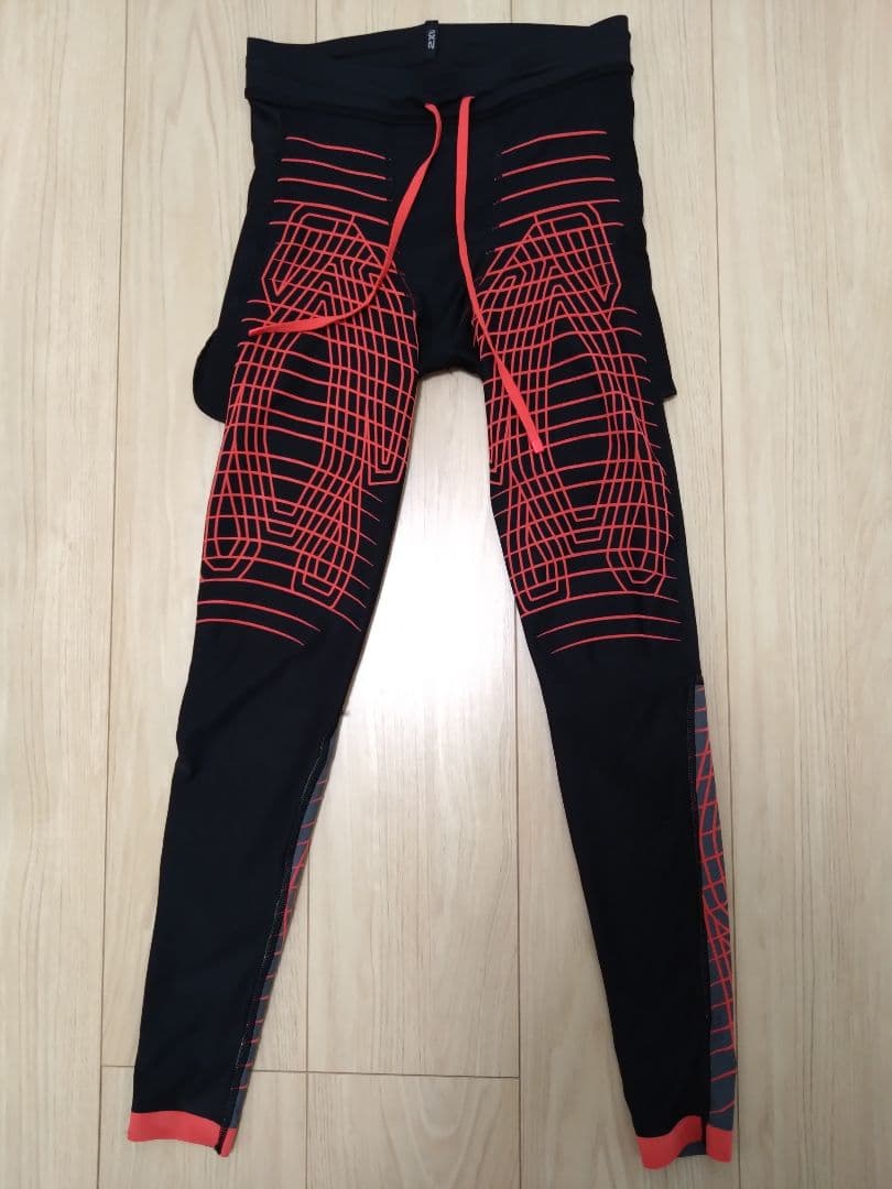 2XU ライトスピード リアクト コンプレッションタイツ