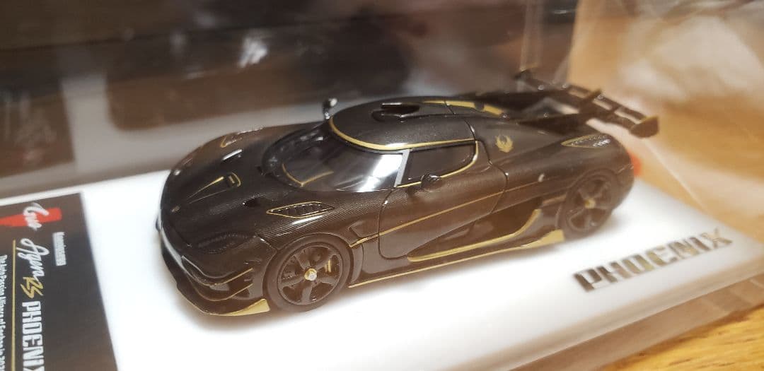GUO 1/64　ケーニグセグ アゲーラ RS フェニックス