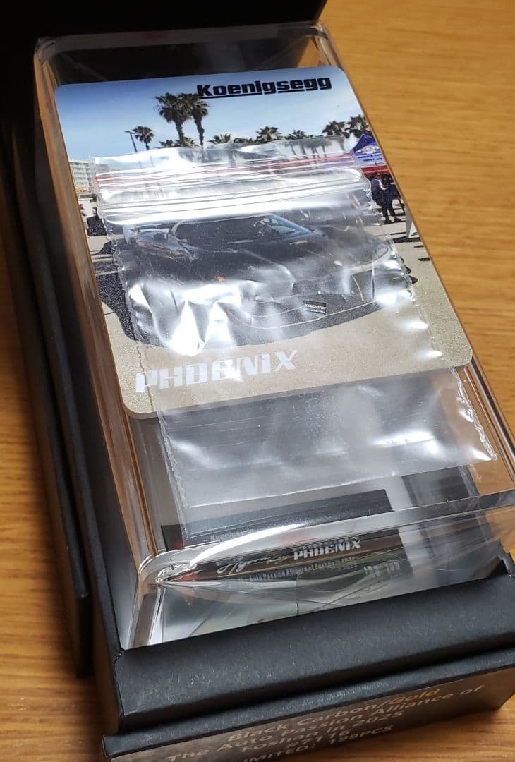 GUO 1/64　ケーニグセグ アゲーラ RS フェニックス