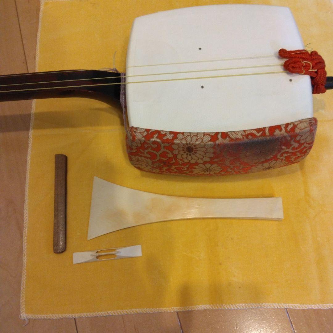お稽古用　子供三味線　長唄細棹　皮破れなし、天神欠けなし　子供用天然素材バチ付き