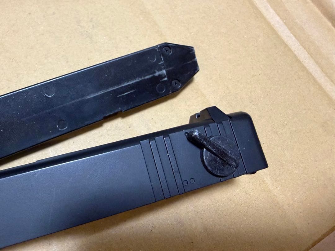 ほ*ひ様 東京マルイ GLOCK 18C 電動ガン バッテリー 充電器付き
