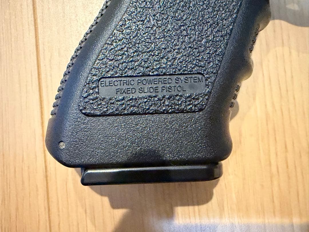ほ*ひ様 東京マルイ GLOCK 18C 電動ガン バッテリー 充電器付き