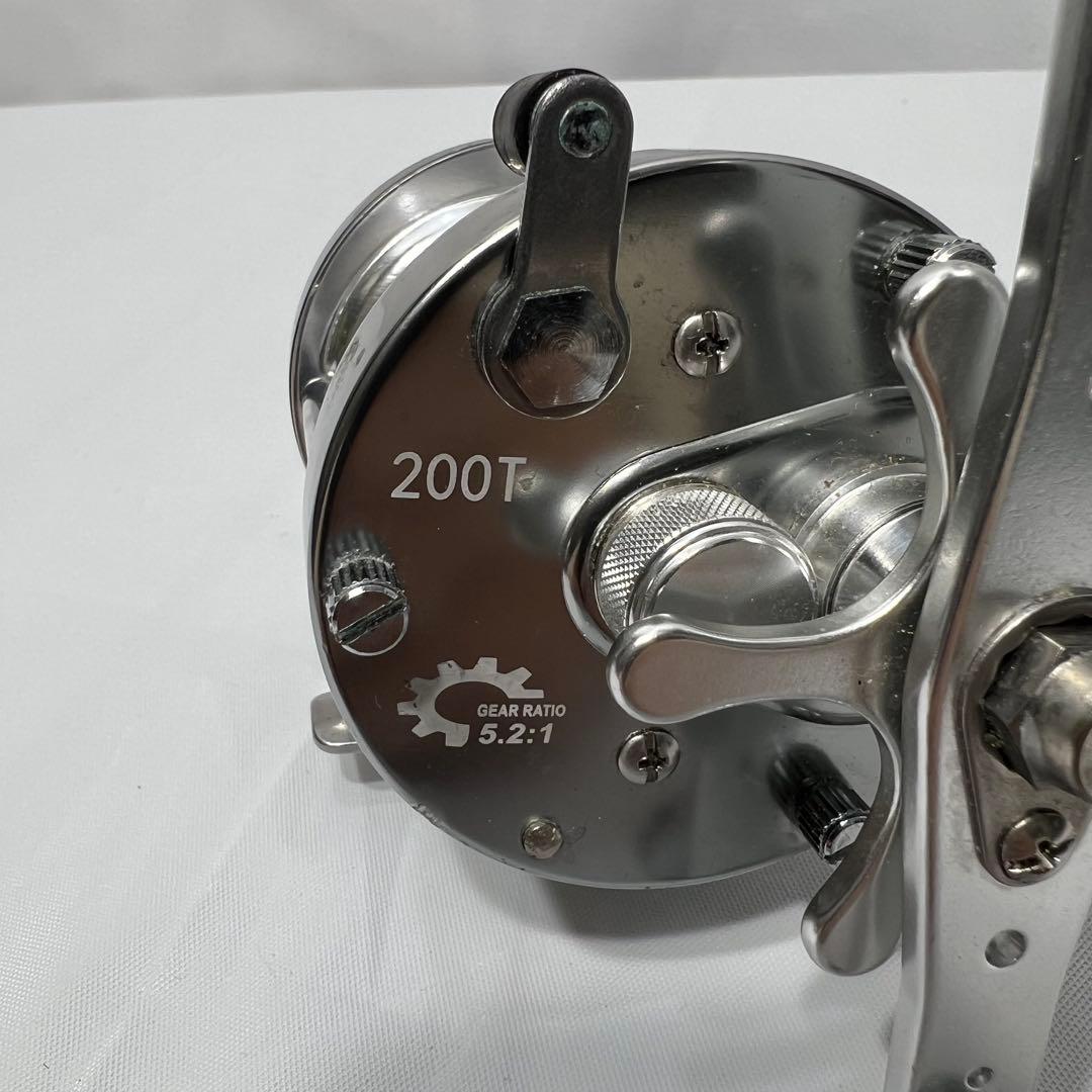 タコ釣り専用 両軸リール PEAKS 200T