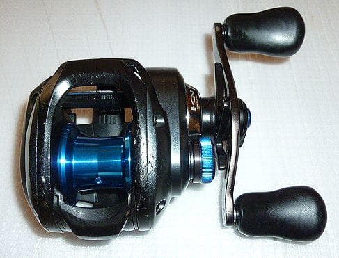 シマノ　20 SLX DC　70HG　右ハンドル