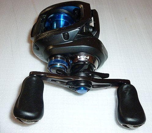 シマノ　20 SLX DC　70HG　右ハンドル