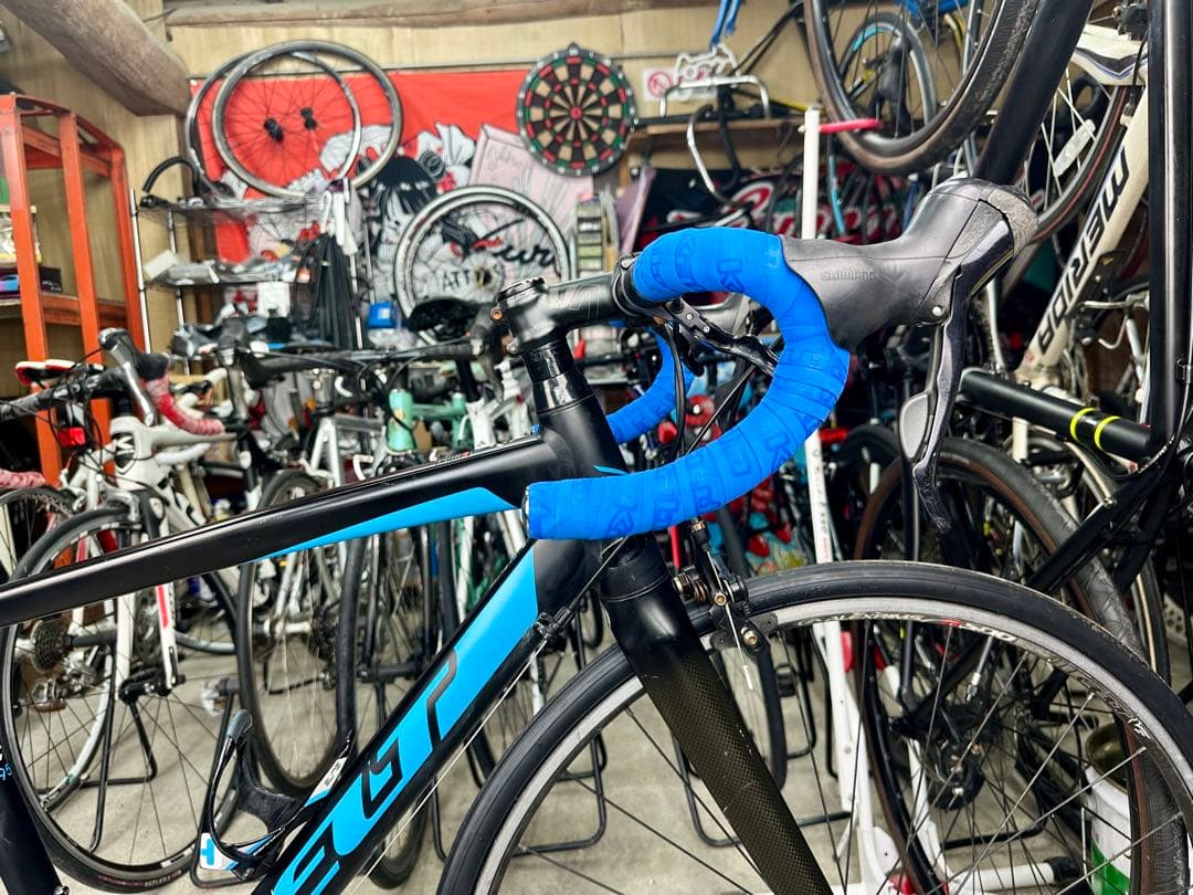 基本分解発送送料無料！完成車配送等ご相談ください！FELT Z95 新品タイヤ