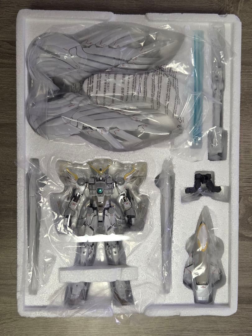 L COMPOSITE ウイングガンダムスノーホワイトプレリュード