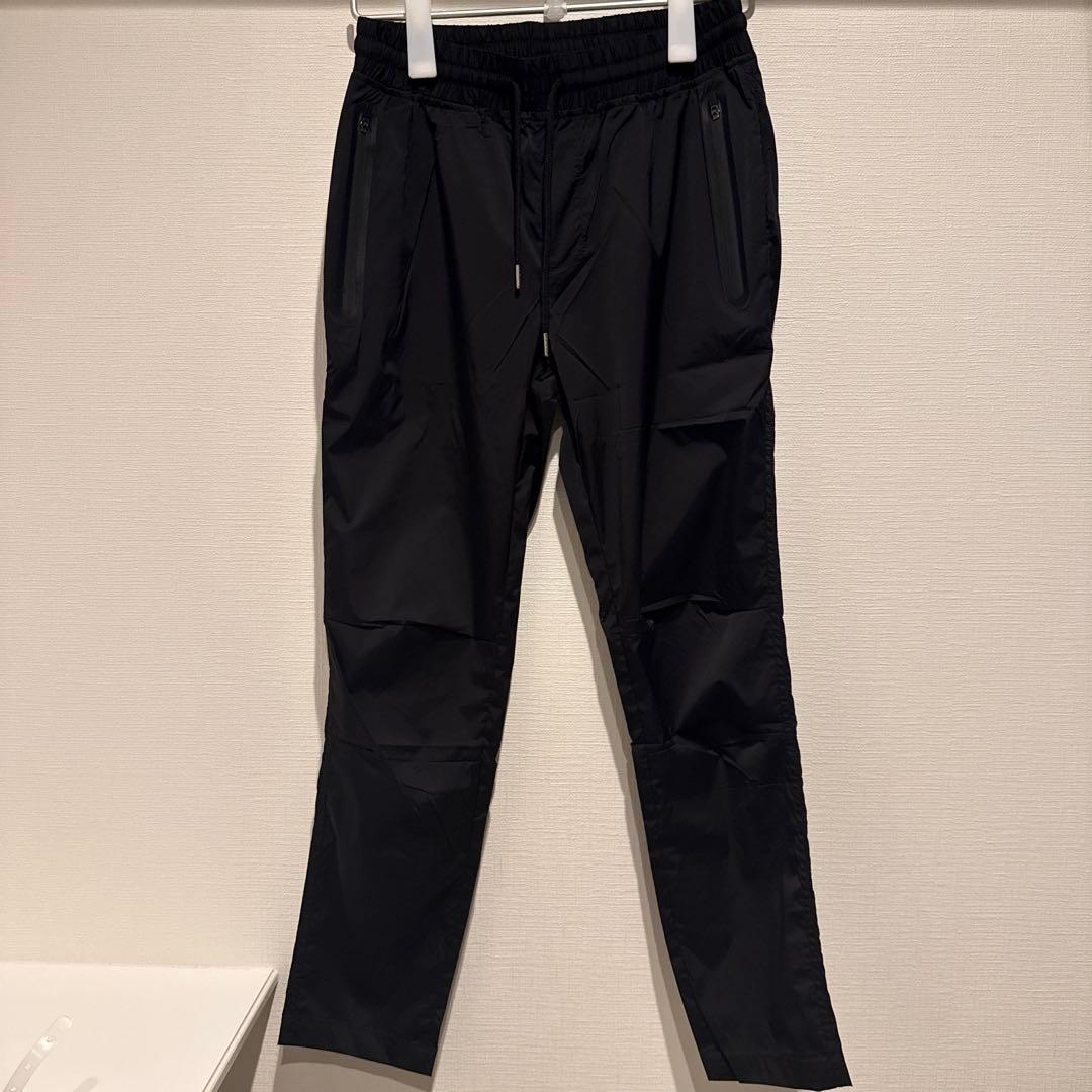 タグ付！ストレッチナイロンパンツ　ブラック　M
