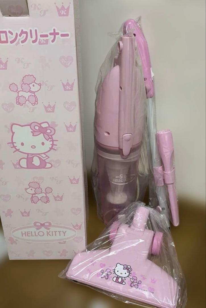 HELLO KITTY サイクロン掃除機 TC-4261KT