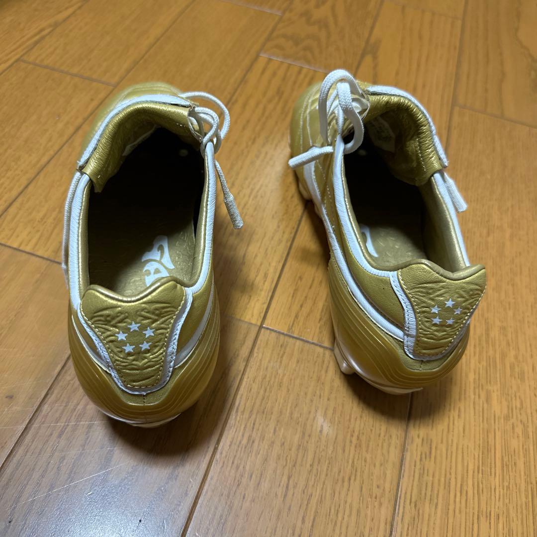 ゴールド サッカーシューズ R10
