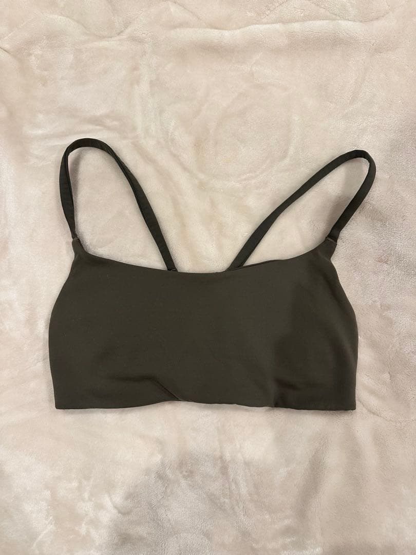 あ*ん様 ルルレモン レギンス&ブラトップ セット Army Green 色