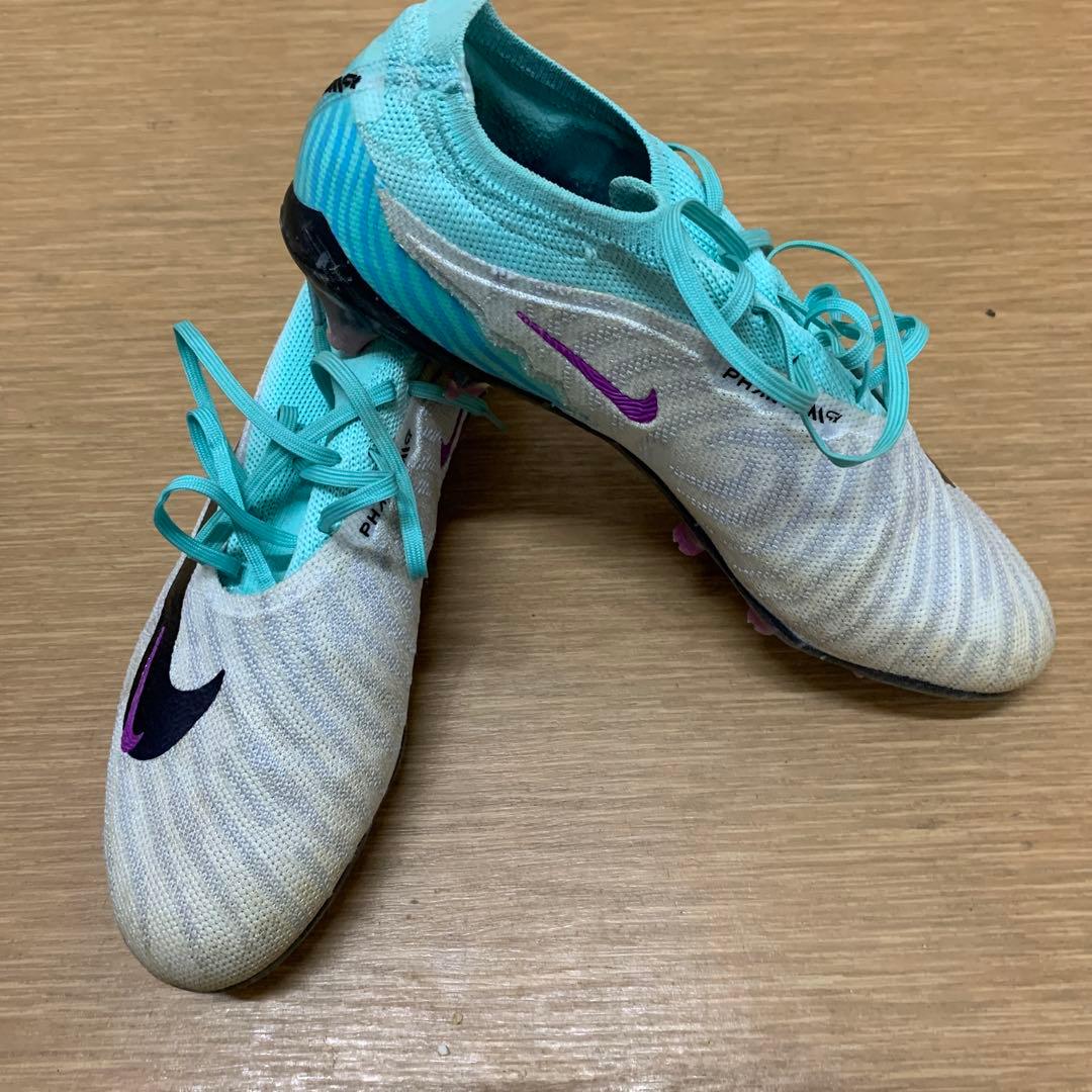 Nike サッカーシューズ スパイク ホワイト/アクア/パープルファントムGX