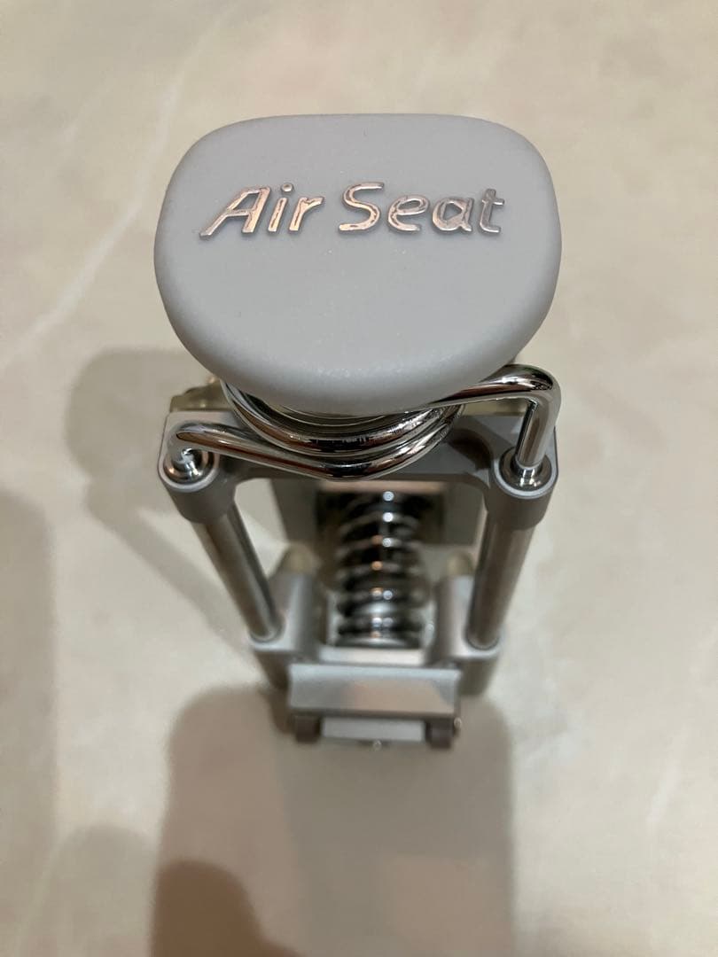 Air Seat サドル用サスペンション