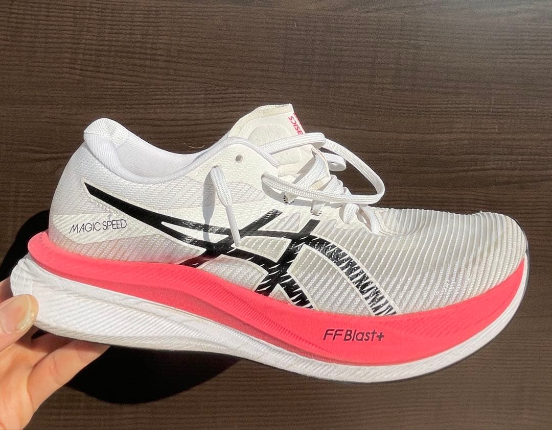 ASICS MAGIC SPEED 3 アシックス　マジック　スピード　3