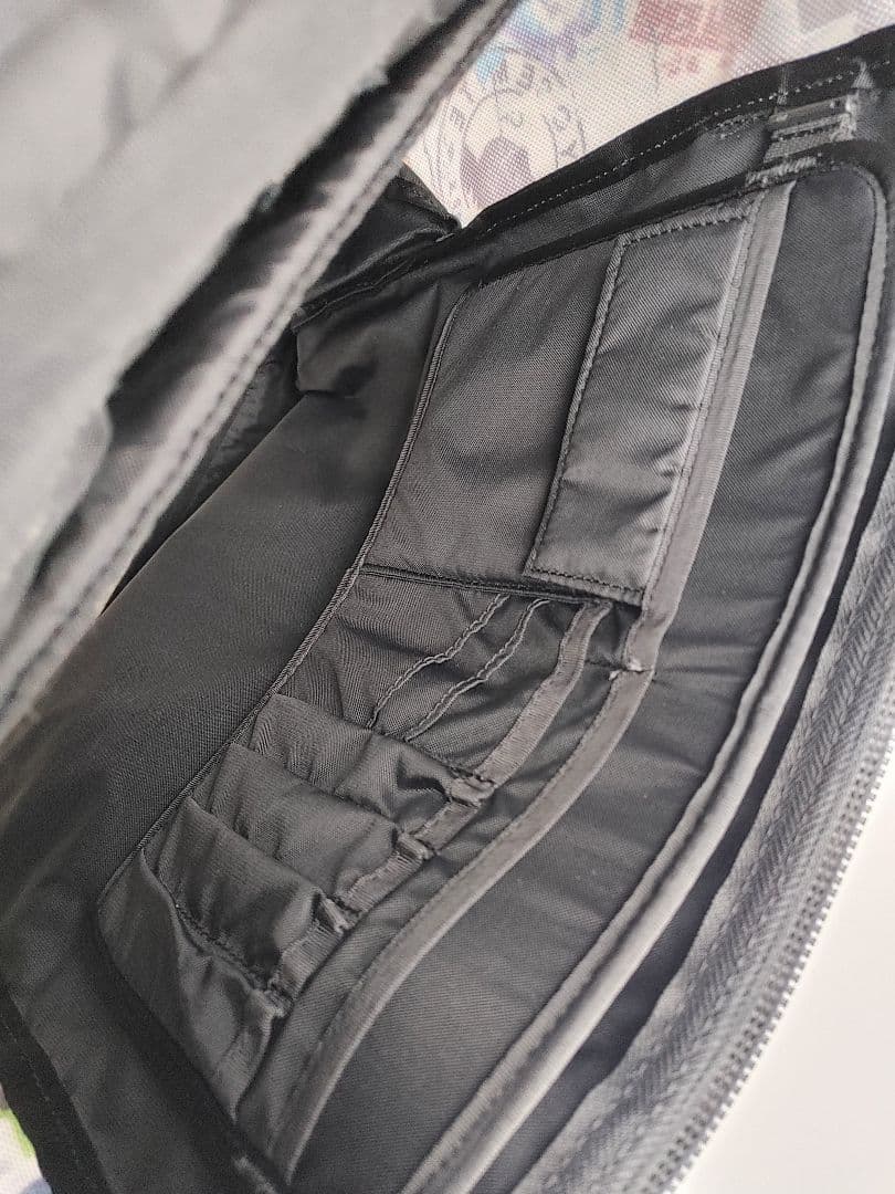 希少入手困難　ノースフェイス ヒューズボックス 30L