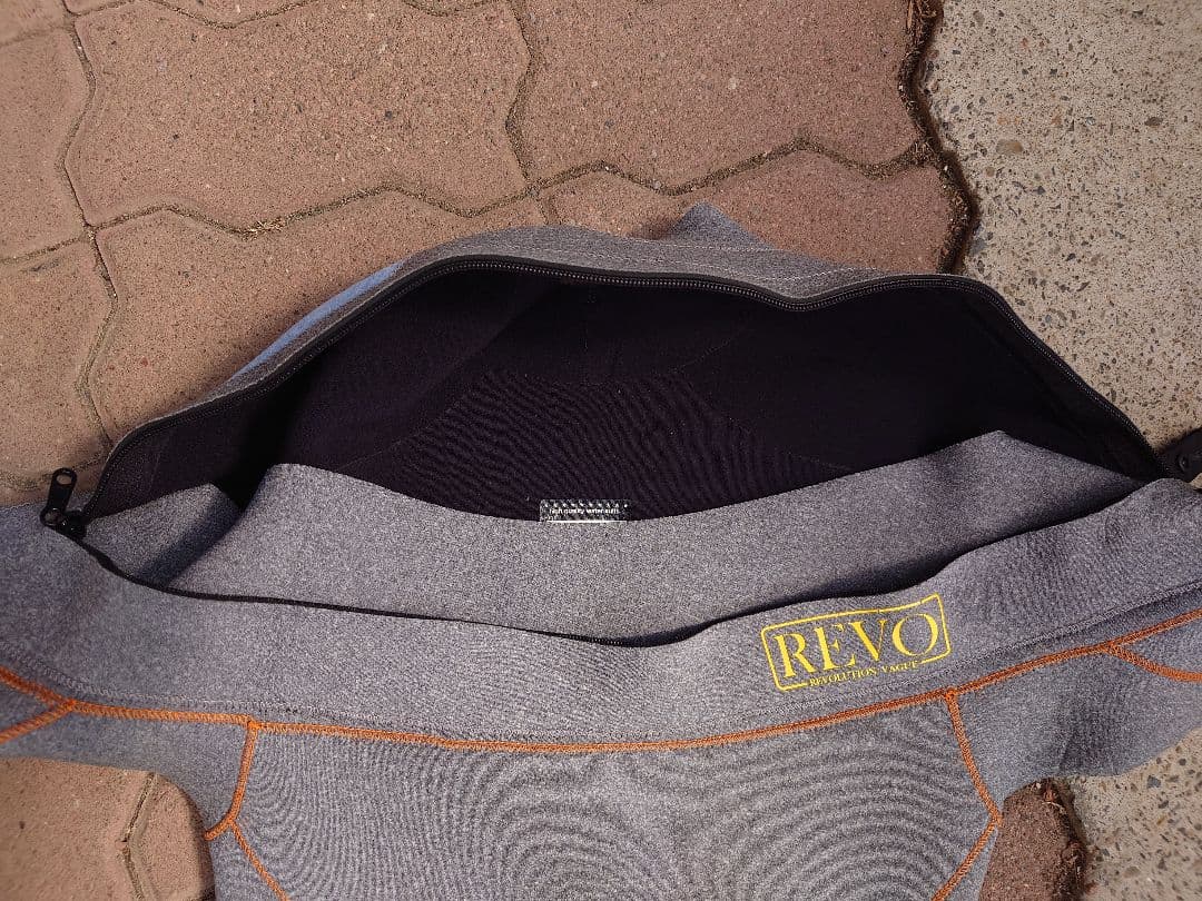 REVO ウェット 3mm フルスーツ フロントジップ