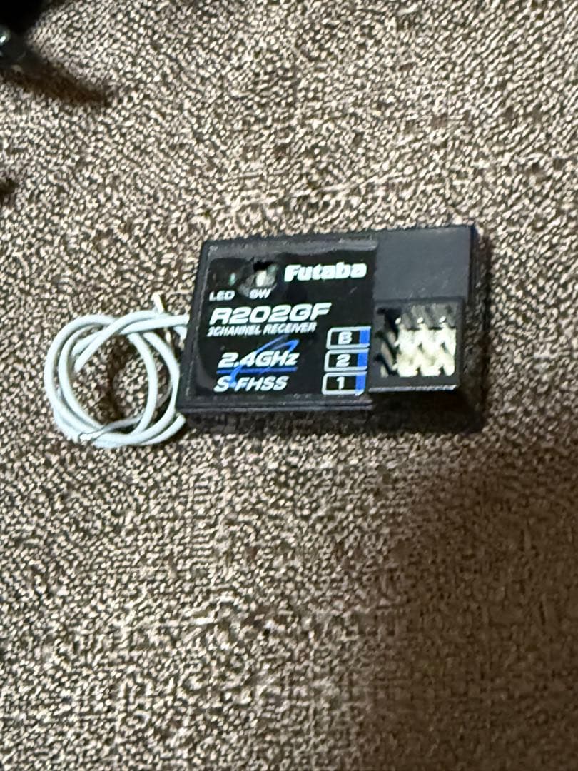 フタバ　2PSK-2.4g R202GF 送受信器　レシーバー　値下げ交渉不可