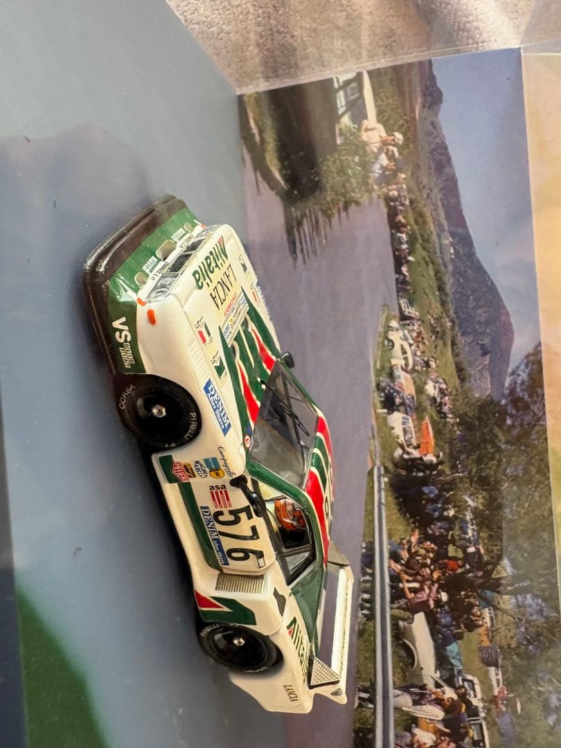 Lancia Alitalia 037 Rally 1/43ミニカー