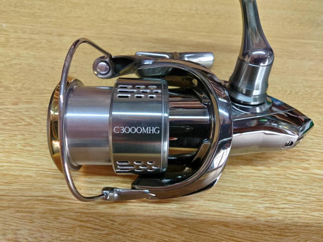 SHIMANO 18 STELLA C3000MHG シマノステラ 03806