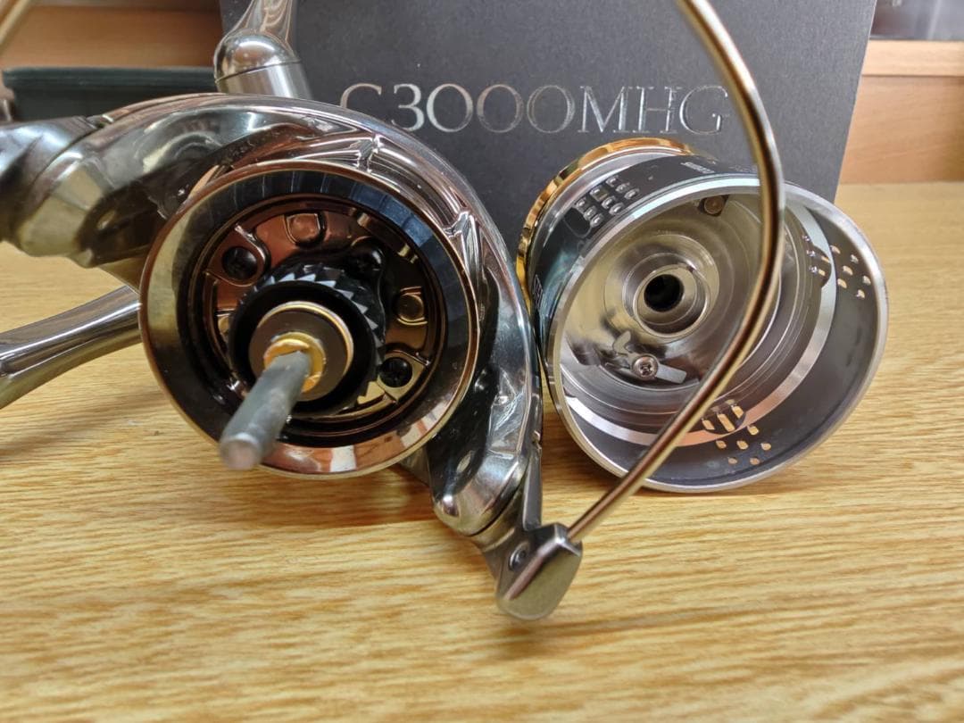 SHIMANO 18 STELLA C3000MHG シマノステラ 03806
