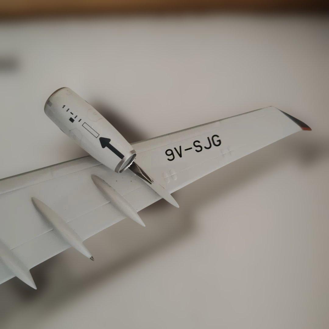 A340-300 シンガポール航空 1/200