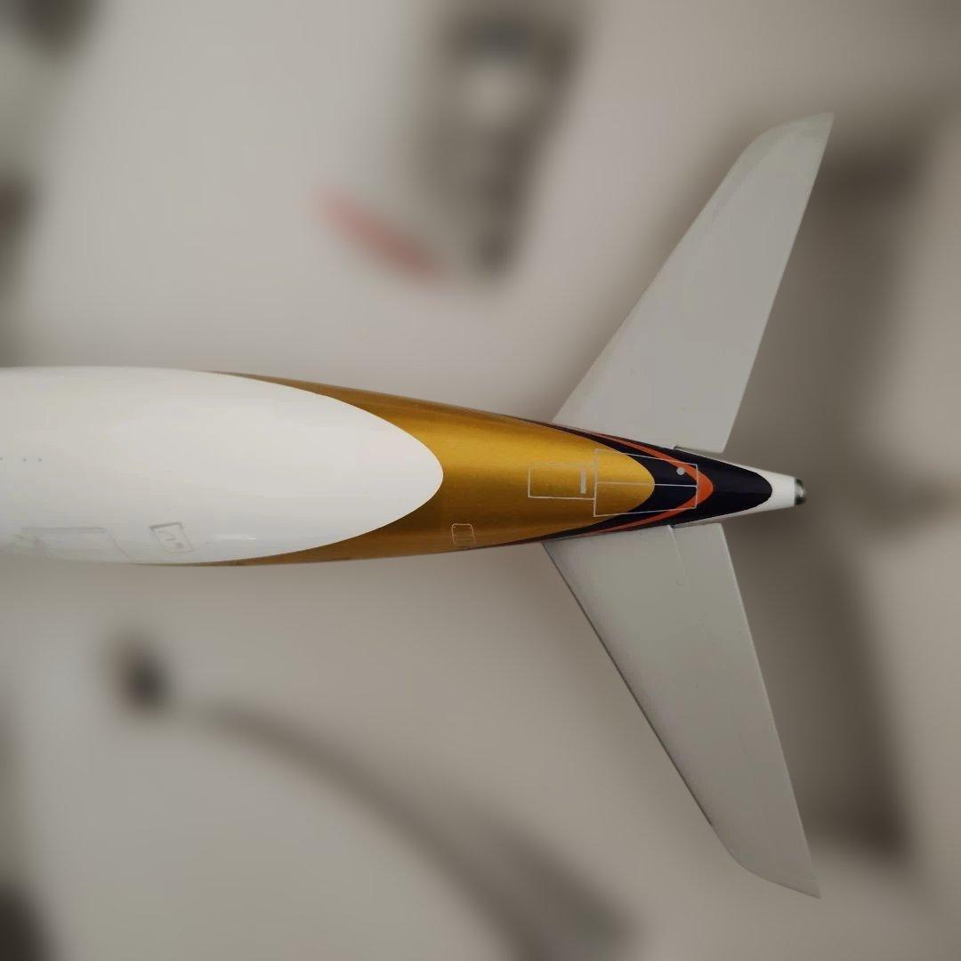 A340-300 シンガポール航空 1/200