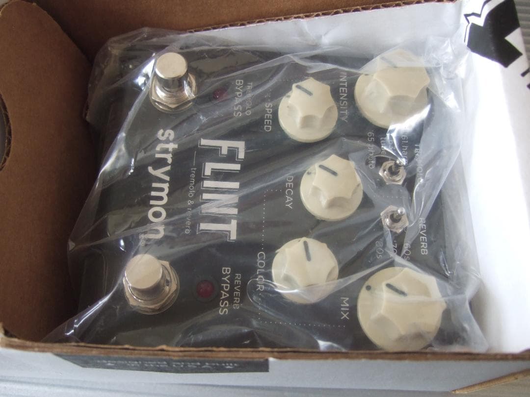 美品 Strymon Flint V1 Tremolo Reverb