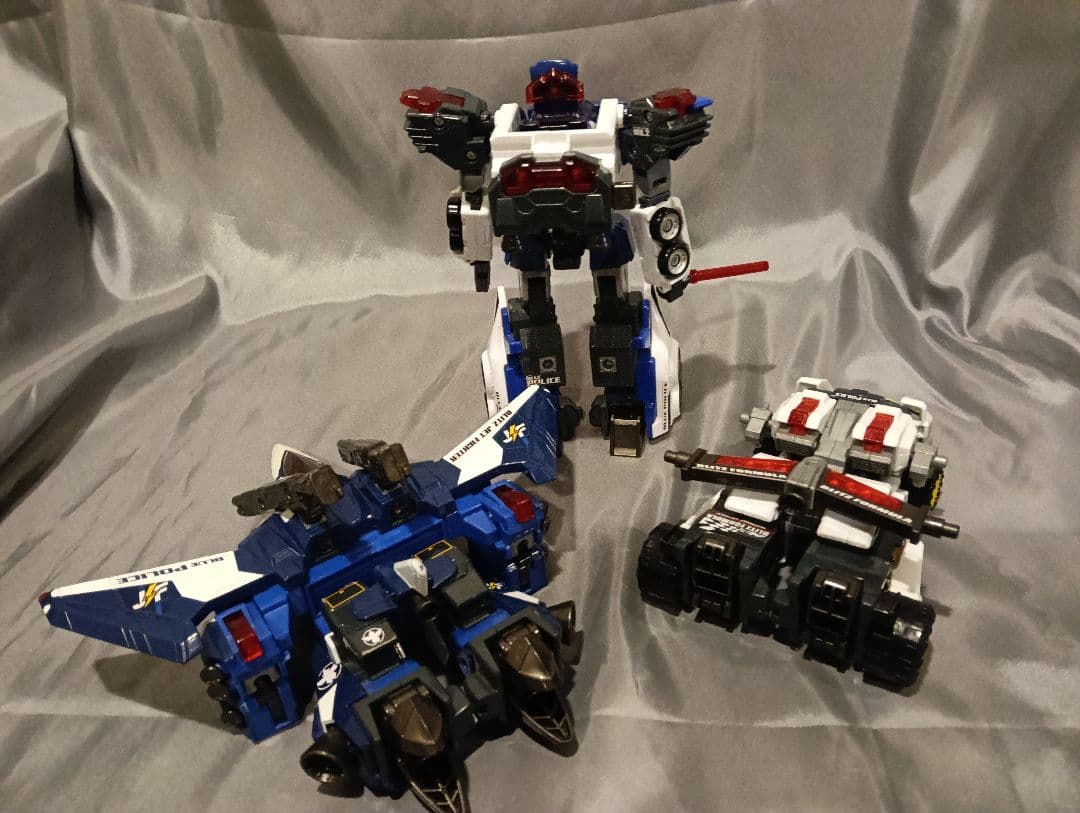 トミカ　ドライブヘッド　サイクロンインターセプター＆ブリッツメカ　中古品セット