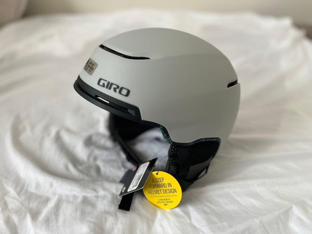 GIRO スノーボードヘルメット グレー