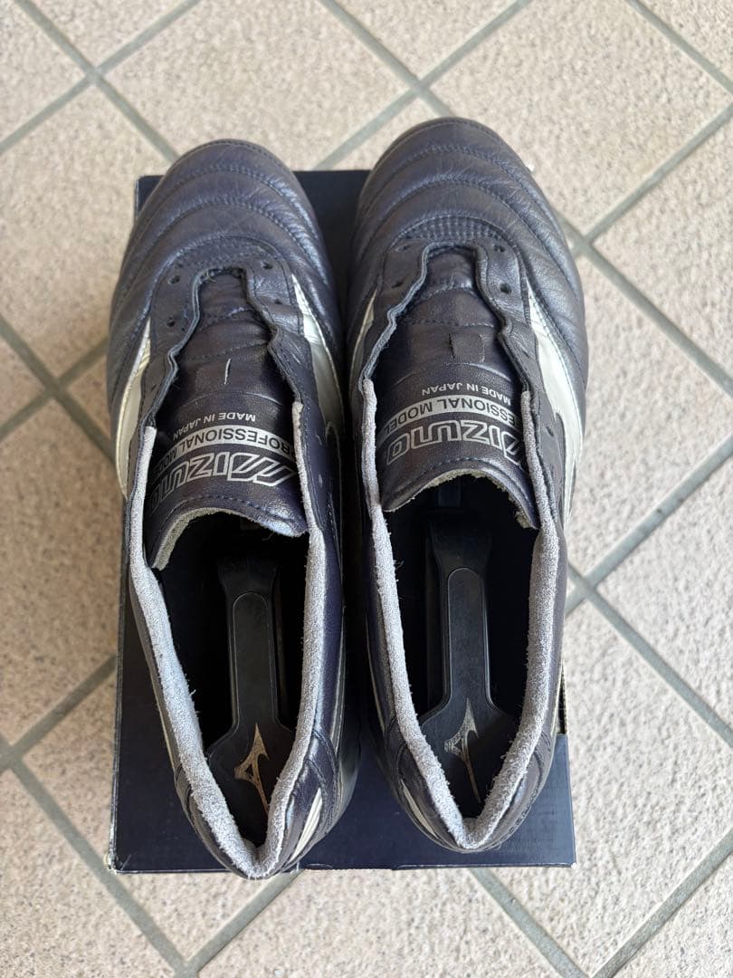 【最終値下げ】MizunoモレリアDNAジャパン27cm