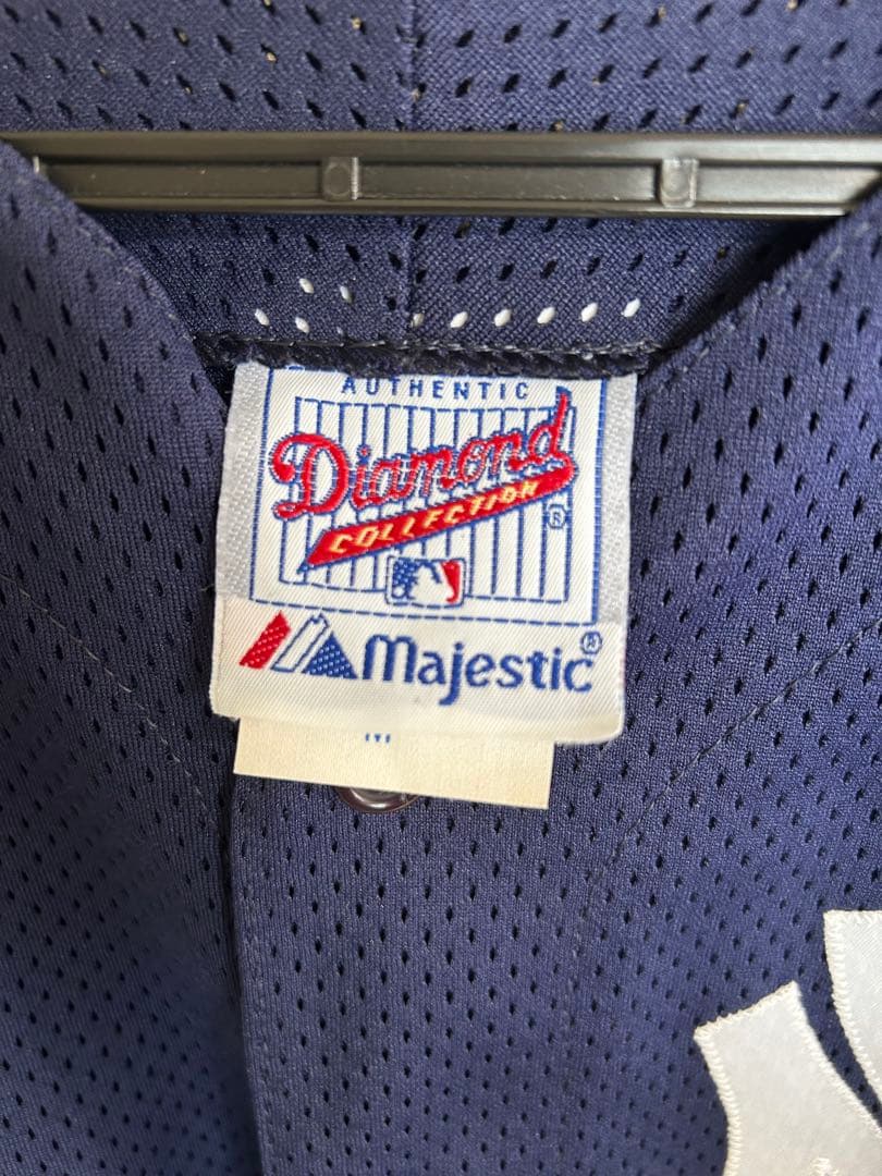 【USA製】New York Yankees ベースボールシャツ M