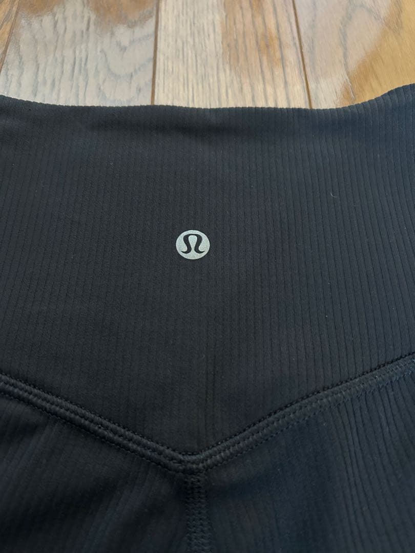 ルルレモン Align™ ハイライズ リブワイドレッグパンツ