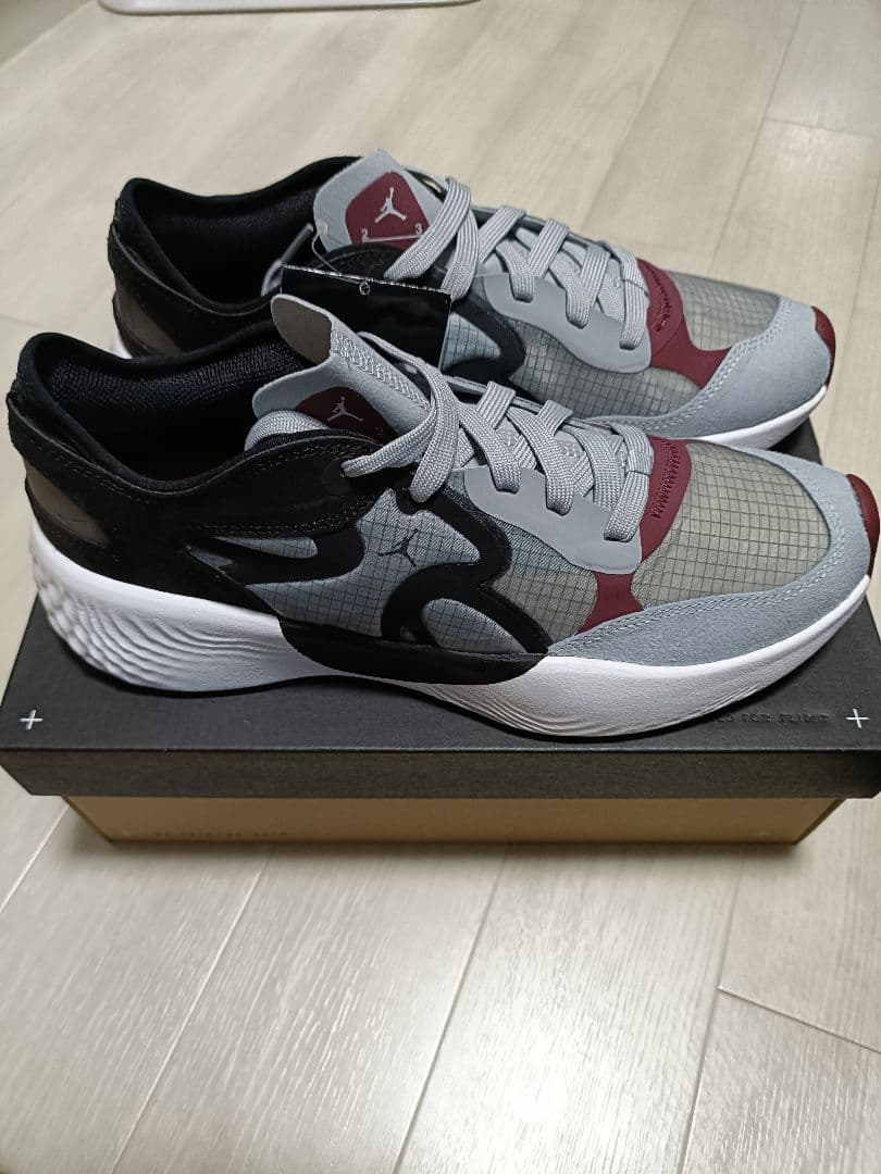 ★☆JORDAN DELTA 3 LOW 新品未使用タグ付き 断捨離 最終値下げ