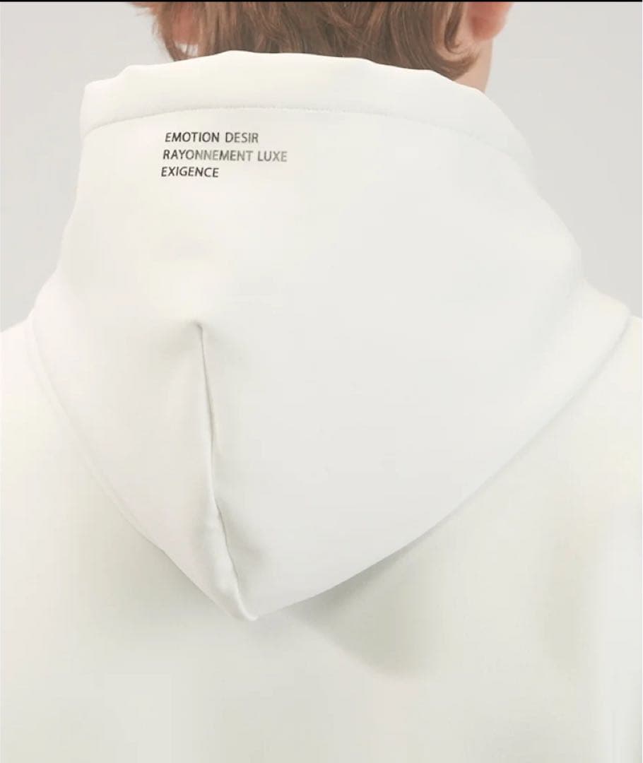 新品　LANVIN SPORT プルオーバーパーカー