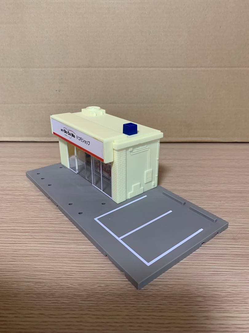 トミカタウン　ドコモショップ　未使用