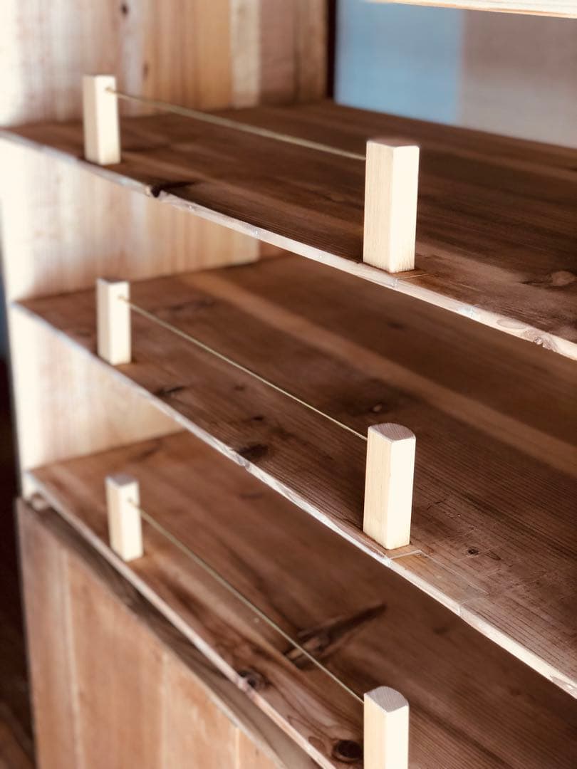 【一点物｜杉無垢材シェルフ】和モダン収納　打ち出し取手付｜アンティーク家具