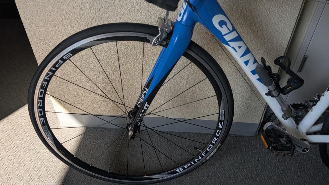 室内保管　GIANTロードバイク