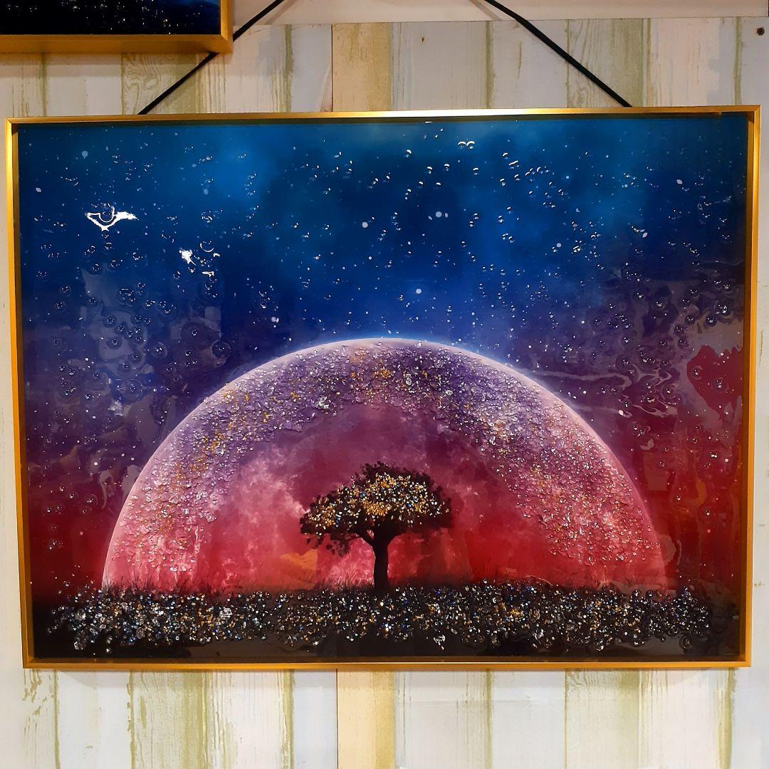 輸入雑貨　天然石　『神秘的な月』　風景画　水晶石　クリスタル　フレーム付き