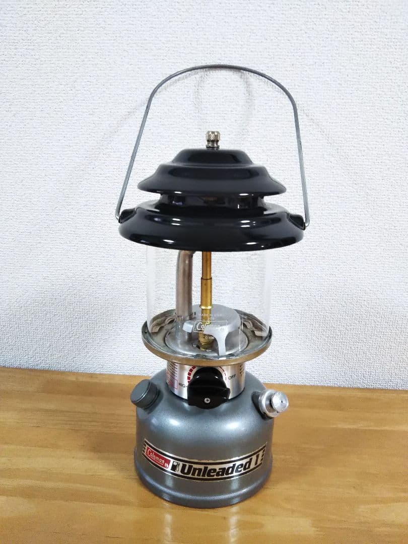 coleman unleaded lantern （液体燃料式ランタン）